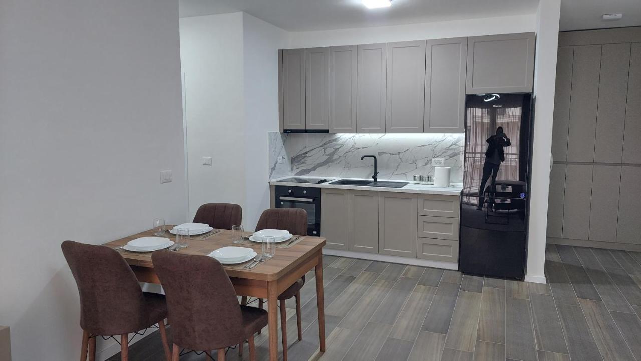 Amelja'S Apartment Shkodër Eksteriør bilde